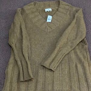 Lou and Grey long tan Knit Sweater (Size small)